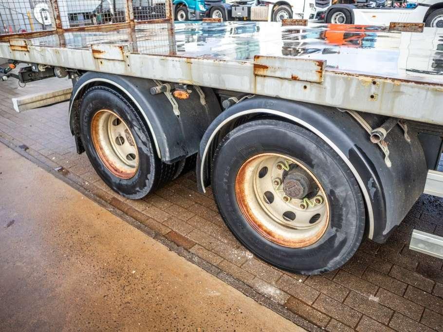 Lecitrailer VOLAILLE/GEFLÛGEL/POULTRY+REHAUSSABLE Foto 6