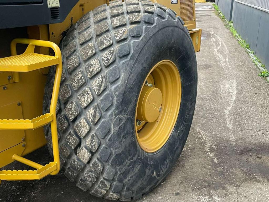 Caterpillar CS66B Foto 16