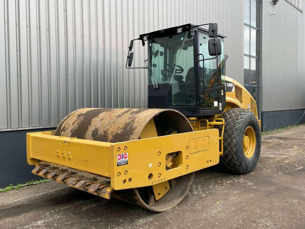 Caterpillar CS66B Foto 2