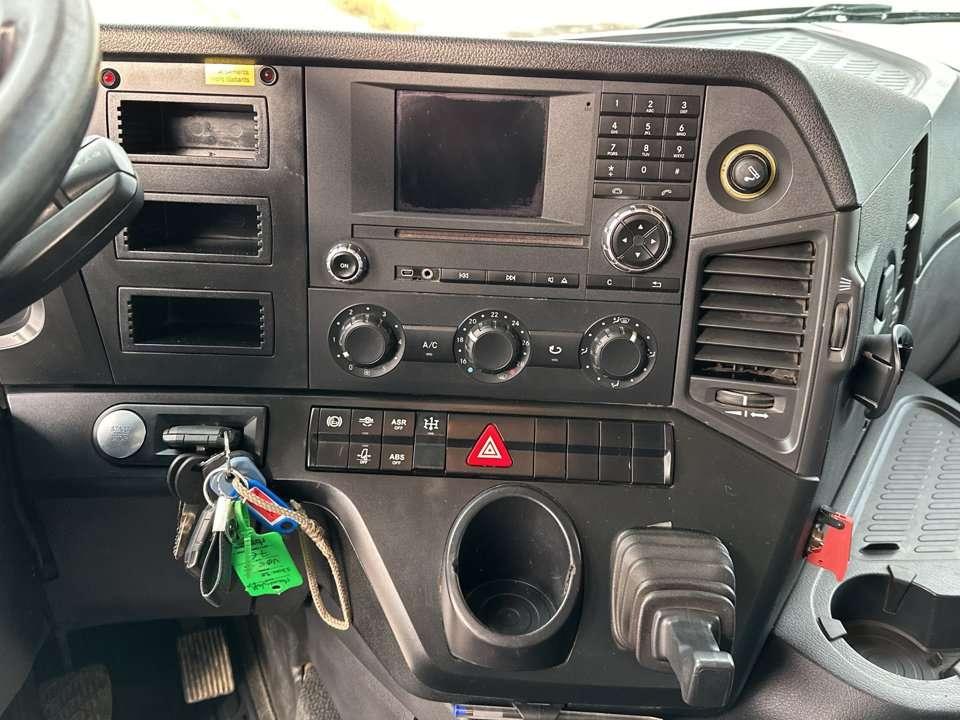 Mercedes-Benz 4145  8x4 Foto 15