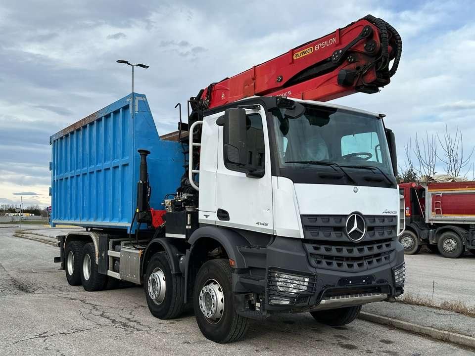 Mercedes-Benz 4145  8x4 Foto 18