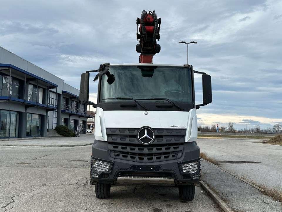 Mercedes-Benz 4145  8x4 Foto 19