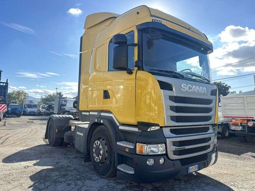 Scania 490 Foto 3