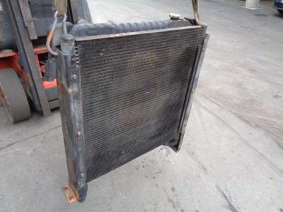Enfriador de aceite hidráulico para Fiat Hitachi Ex 215 vendida por PRV Ricambi Srl