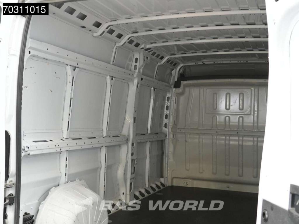 Peugeot Boxer 140PK L3H2 Airco Cruise Camera Parkeersensoren Euro6 L3 Airco Cruise control Foto 10