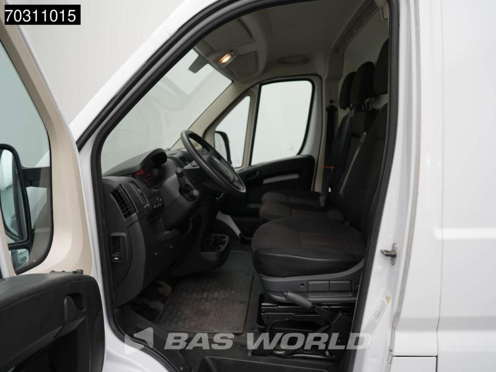 Peugeot Boxer 140PK L3H2 Airco Cruise Camera Parkeersensoren Euro6 L3 Airco Cruise control Foto 12