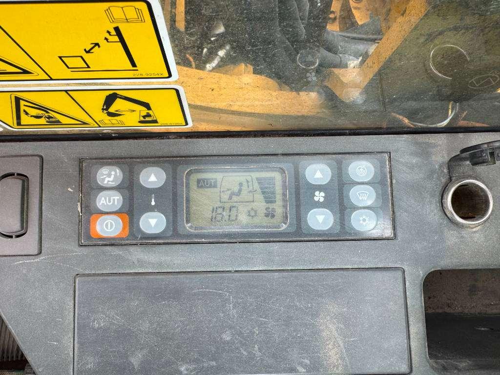 Caterpillar 320FL - New Bucket / Hammer Lines / Camera Foto 11