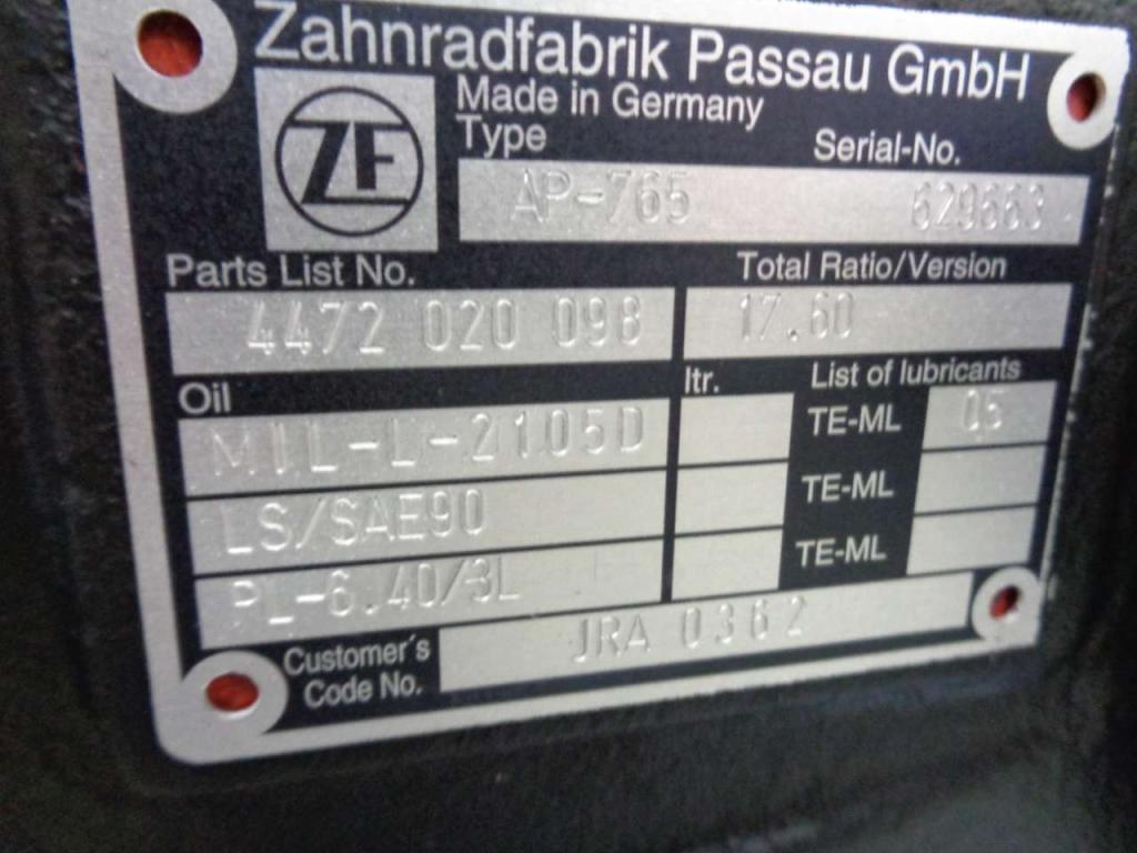 Eje posterior para ZF AP-765 Foto 1