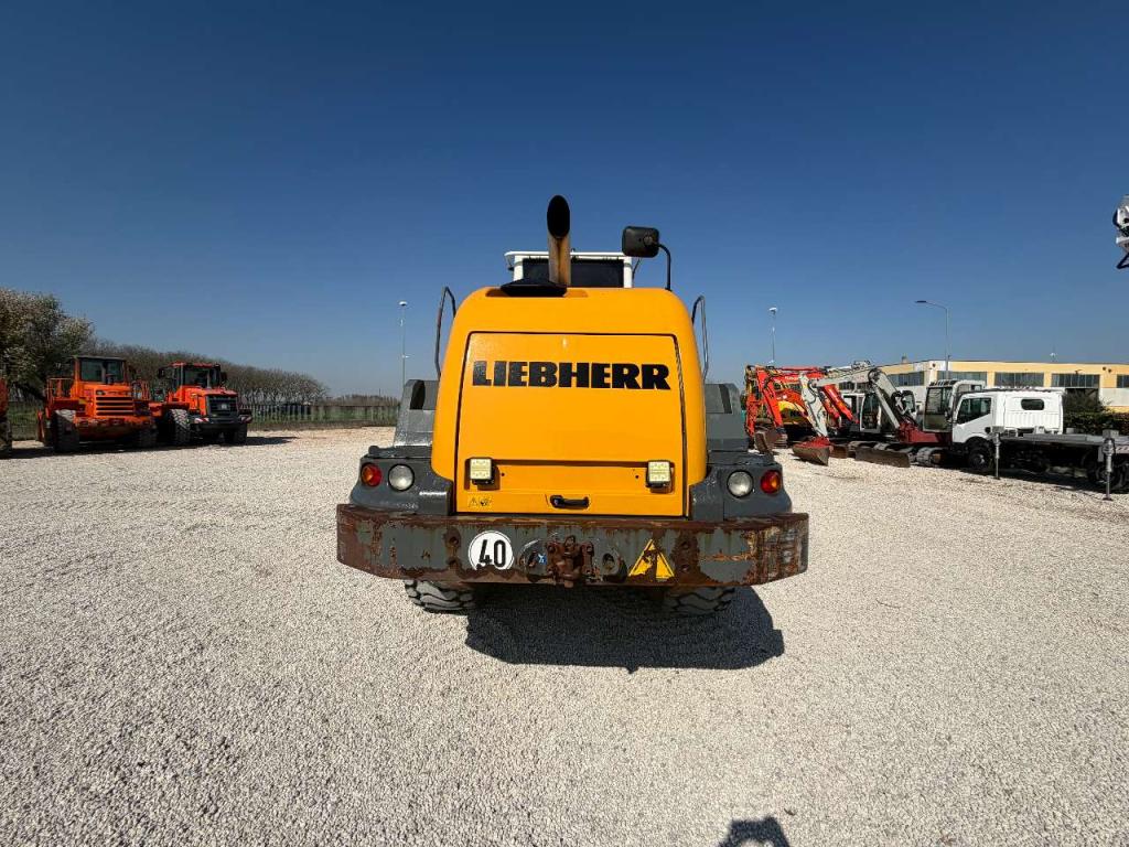 Liebherr L550 Foto 2
