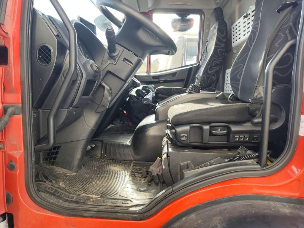 Iveco EUROCARGO 150-280 Foto 14