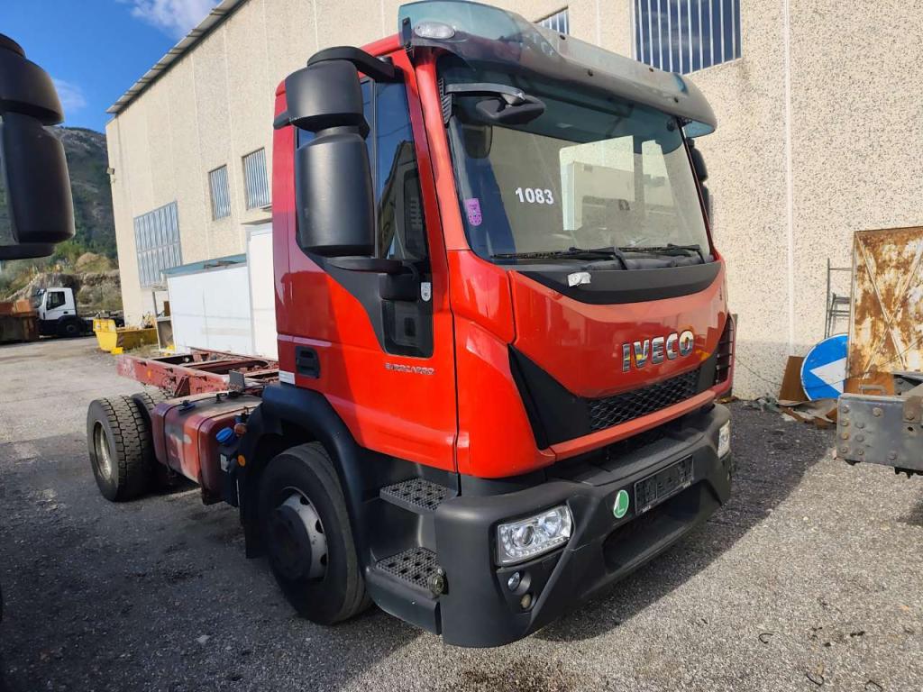 Iveco EUROCARGO 150-280 Foto 15