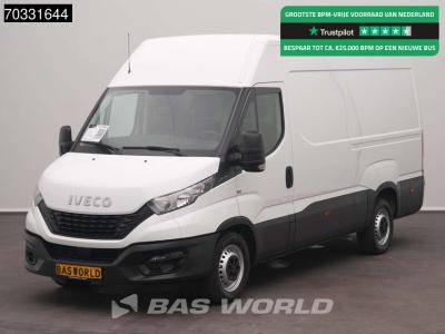 Iveco Daily 35S14 L2H2 Airco Cruise 3500kg trekgewicht Euro6 3520L Airco Cruise control vendida por BAS World B.V.