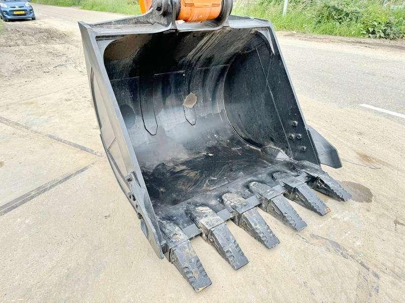 Hitachi ZX220LC-5G / 2025 ULTRA MODEL / ISUZU ENGINE Foto 12