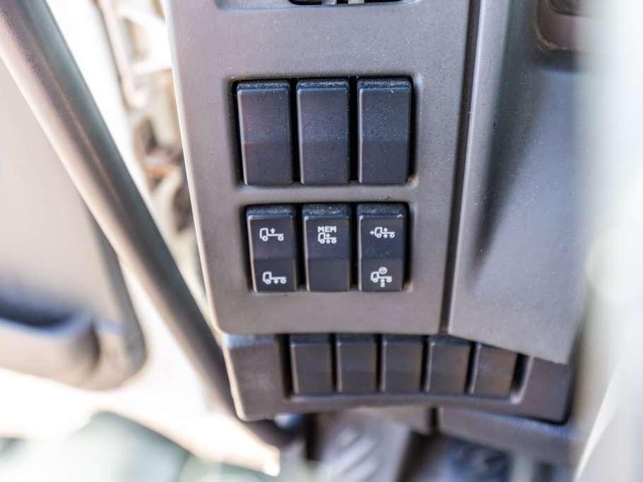 Renault PREMIUM 340 DXI+DHOLLANDIA 2T. Foto 18