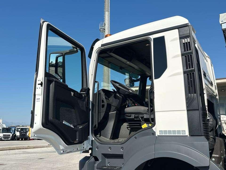 Man TGS 33.520 6x4 Foto 17