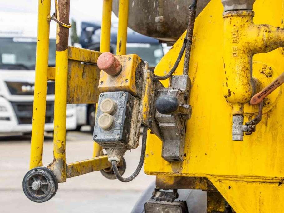 De Buf BETON MIXER 10M3 Foto 5