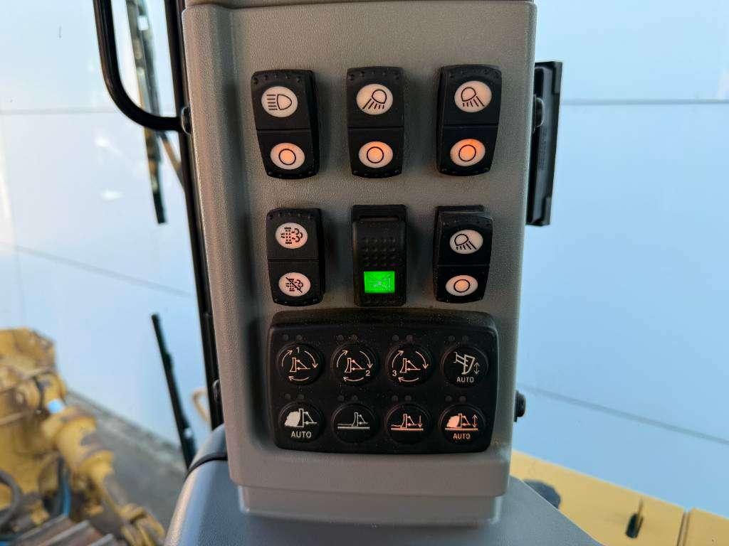 CAT D8T LGP - GERMAN / Top Condition! Foto 13
