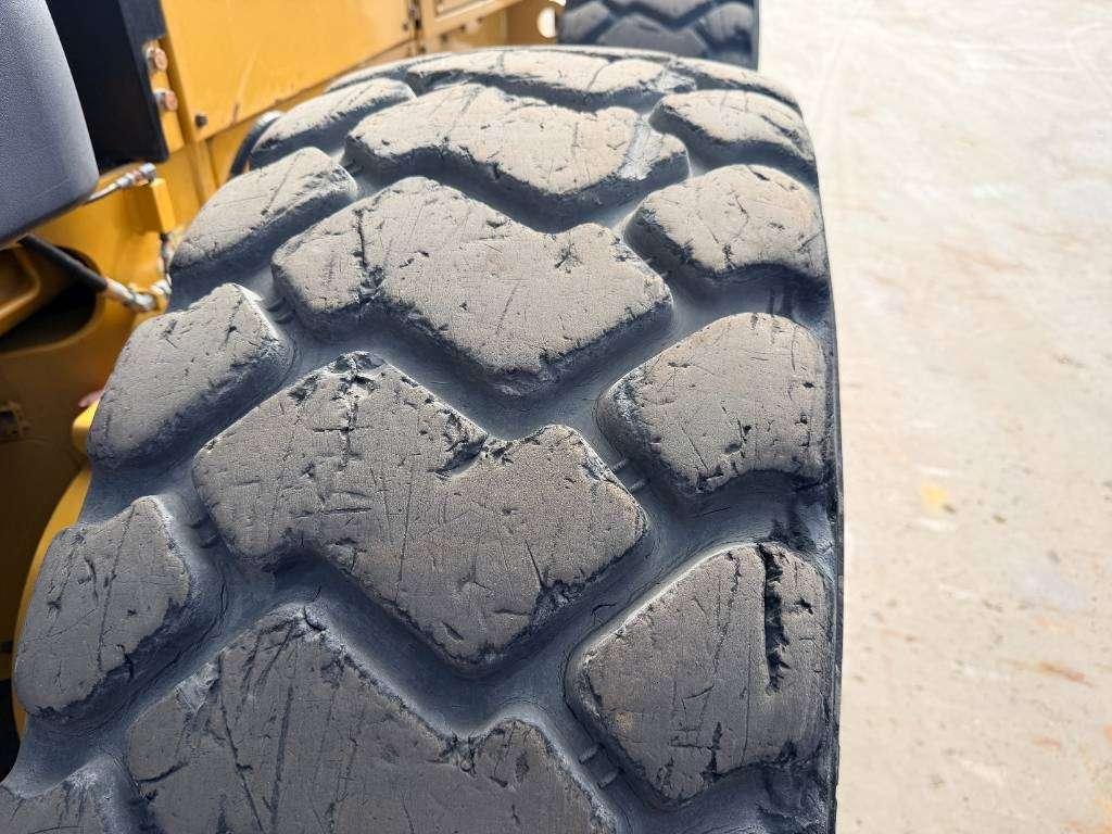 Caterpillar 140M2 Foto 21