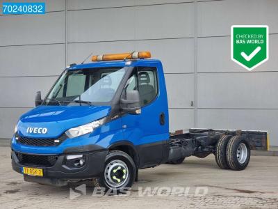 Iveco Daily 70C21 3.0L 210PK 375cm wheelbase Luchtvering Chassis Cabine Fahrgestell Platform Airco Cruise vendida por BAS World B.V.