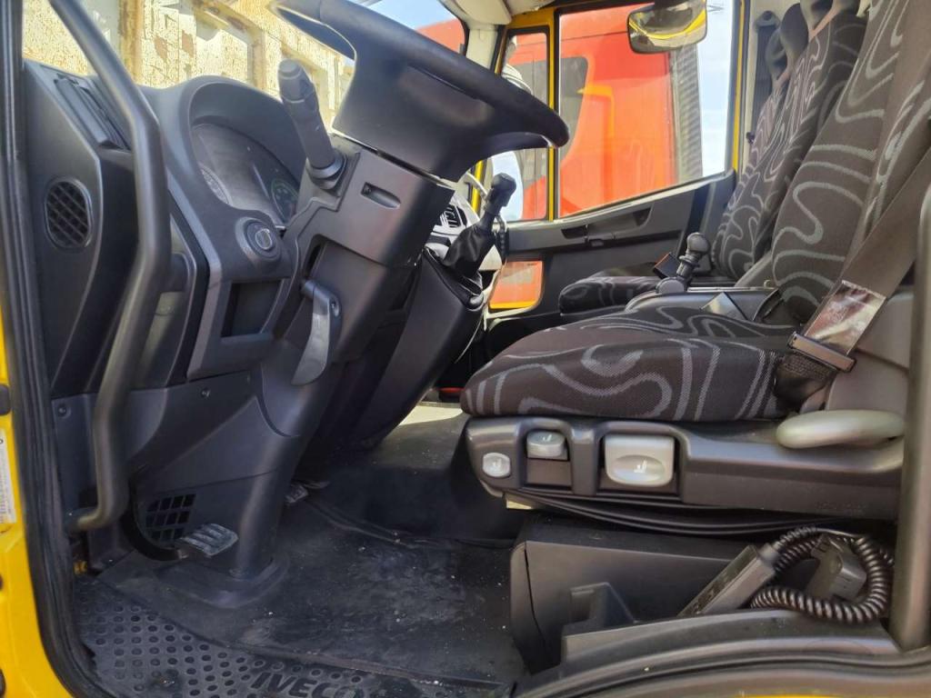 Iveco EUROCARGO CUBE 120E28P Foto 9