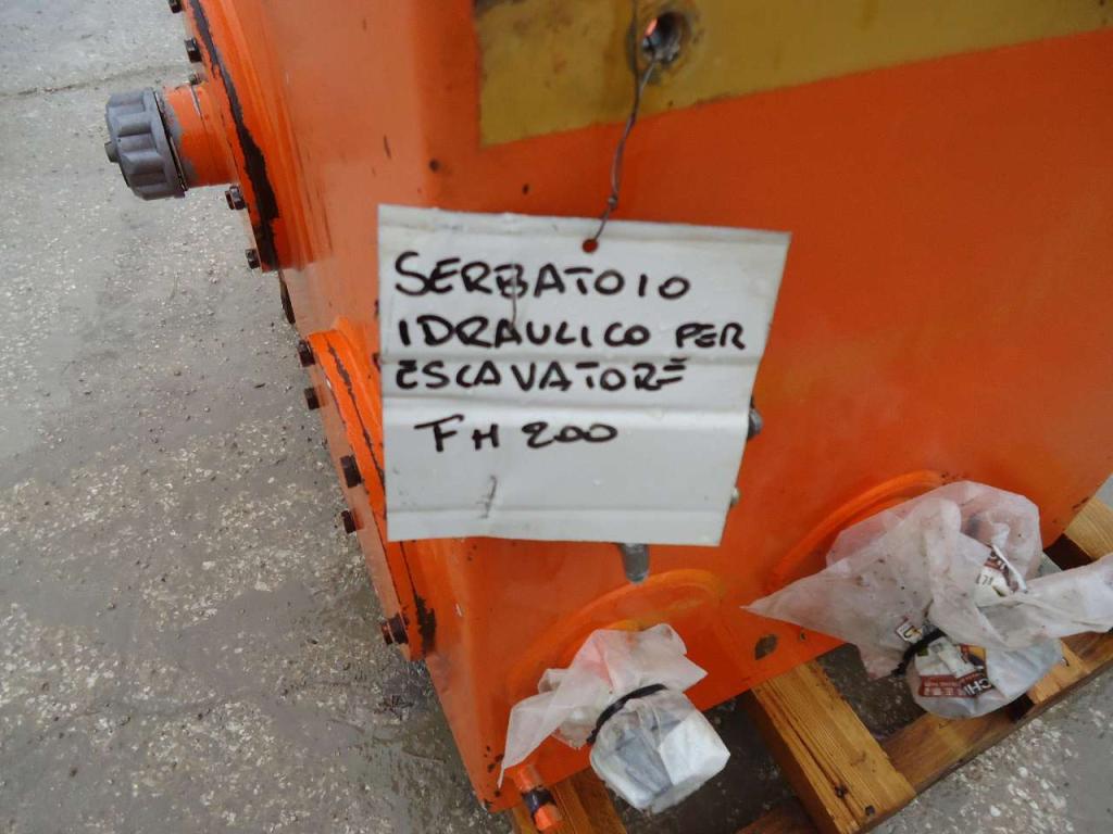 Depósito para aceite para Fiat Hitachi FH200 Foto 4