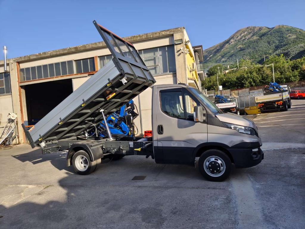 Iveco DAILY 35-130 Foto 12