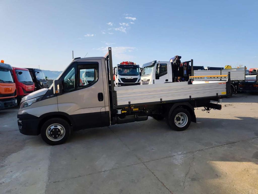 Iveco DAILY 35-130 Foto 20