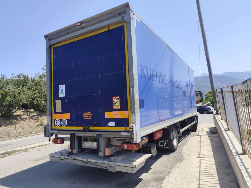 Iveco EUROCARGO CUBE 120-220 Foto 3