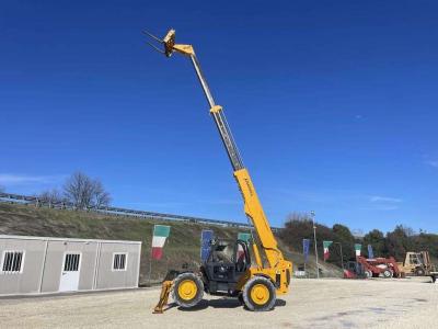 JCB 532-120 vendida por Zeta Macchine Srl
