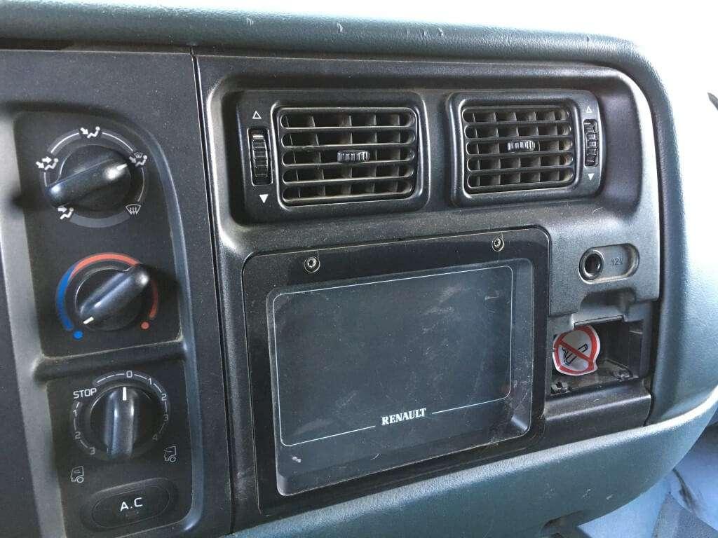Renault Premium 4X2 Foto 8