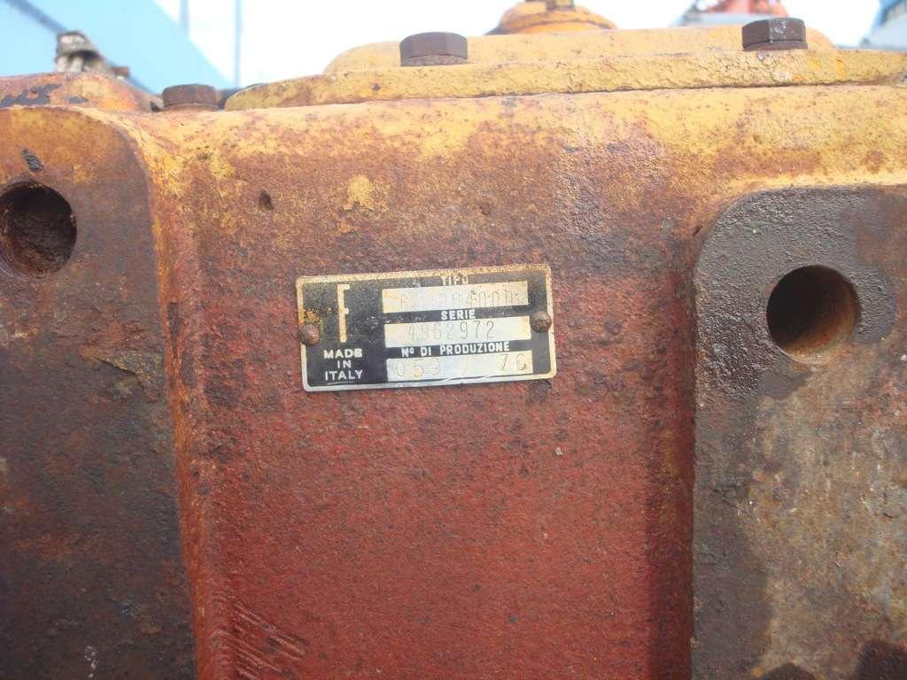 Casco (barco) para FIAT ALLIS E DOZER FL10B - AD10C - AD10B Foto 2