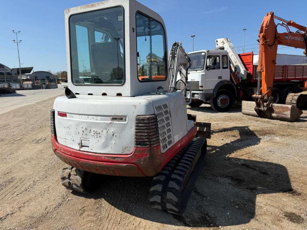 Takeuchi TB 135 Foto 4