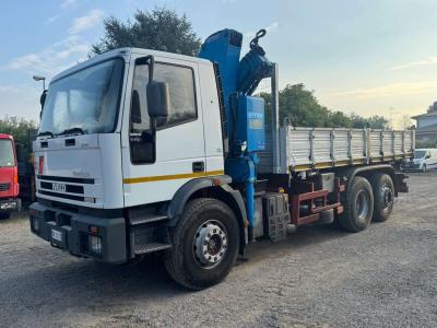 Iveco Eurotech 190E30 Ribaltabile + Gru vendida por G.M. Service srl