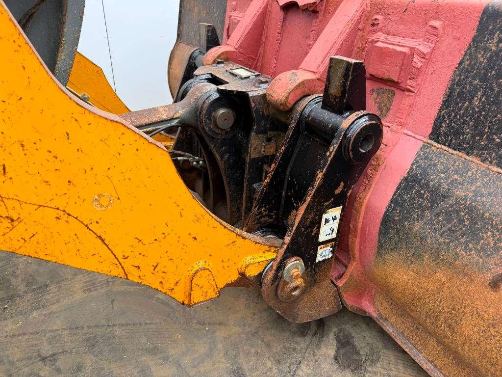 Liebherr L580 - Quick Coupler / 4 Good Tyres! Foto 17