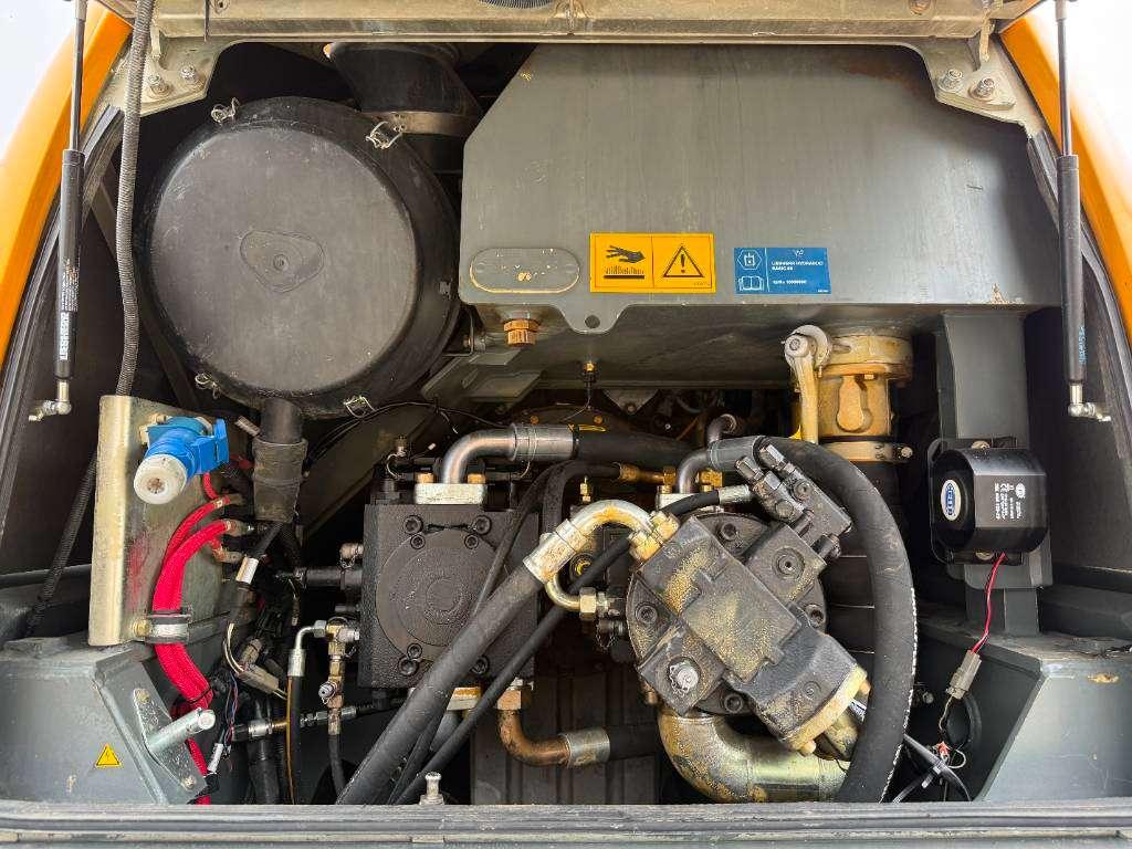Liebherr L580 - Quick Coupler / 4 Good Tyres! Foto 29