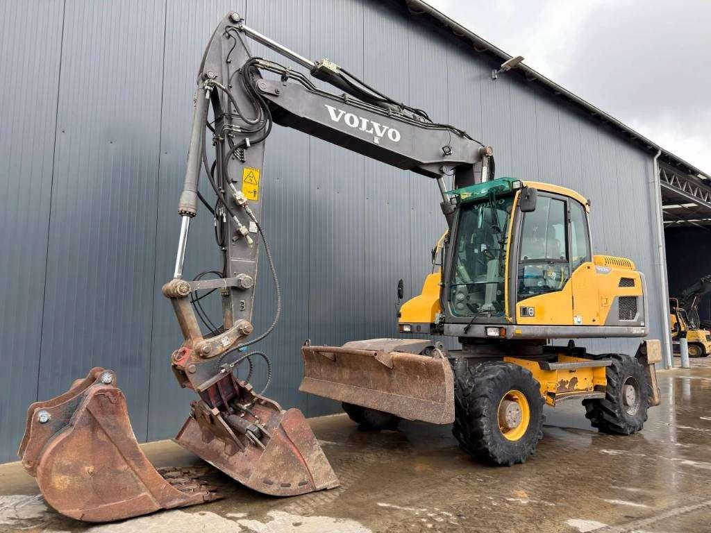 Volvo EW160D Foto 1