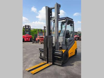 Jungheinrich EFG550S vendida por Uni.Trucks Srl