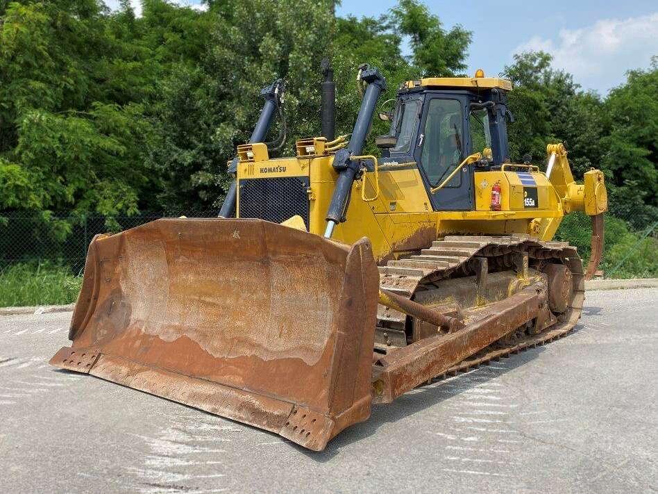 Komatsu D155A-3 Foto 1