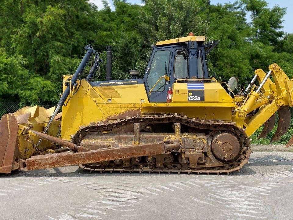 Komatsu D155A-3 Foto 2