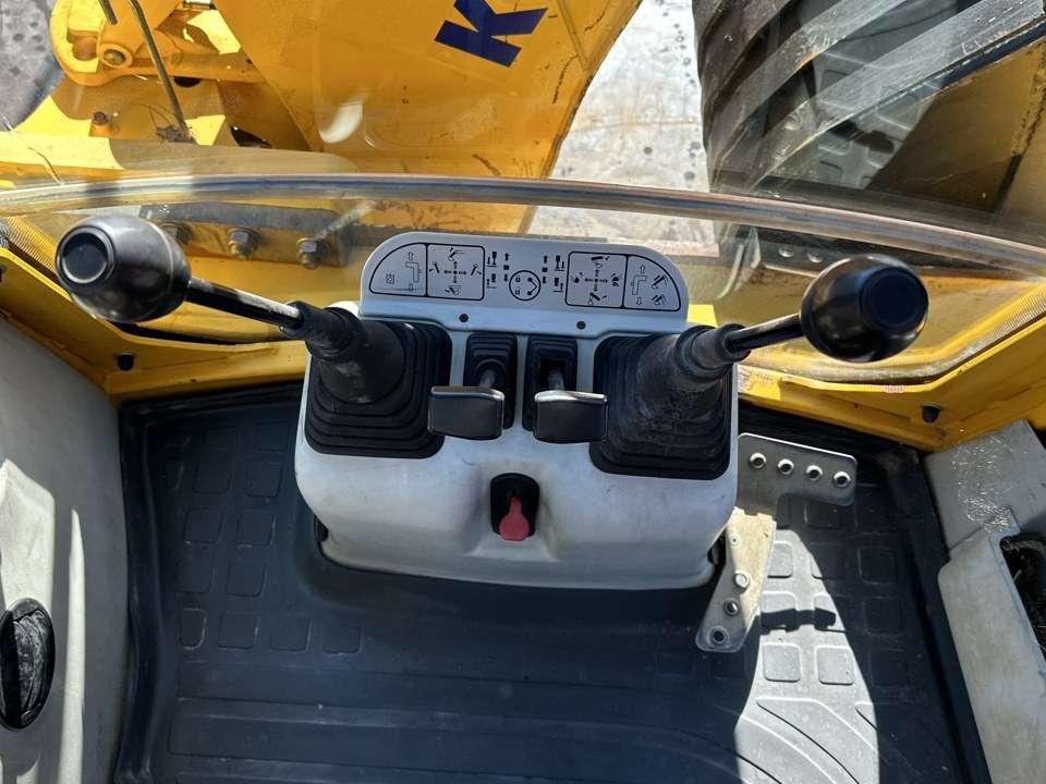 Komatsu WB97R Foto 14