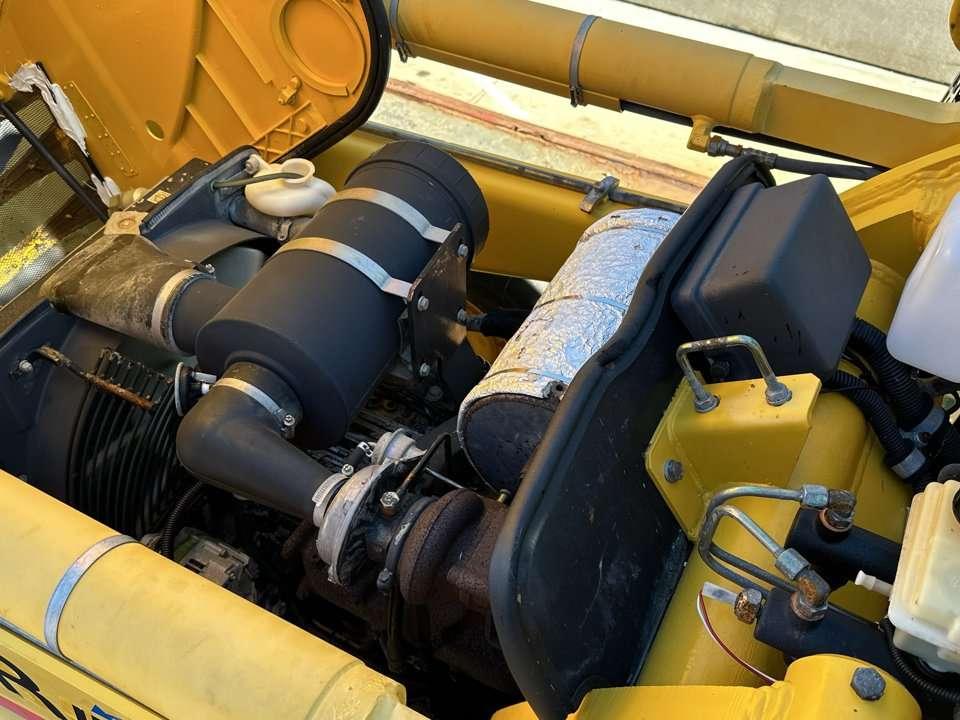 Komatsu WB97R Foto 8