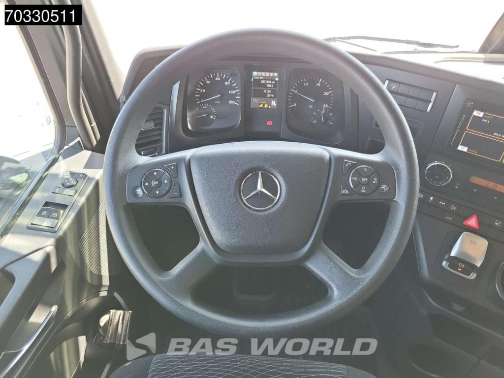 Mercedes-Benz Actros 1851 4X2 BigSpace 2x Tanks M.O.T. Foto 25