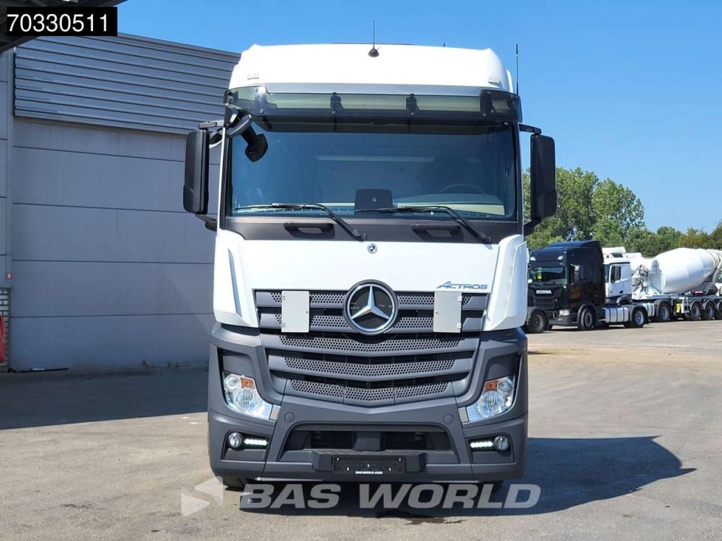 Mercedes-Benz Actros 1851 4X2 BigSpace 2x Tanks M.O.T. Foto 7