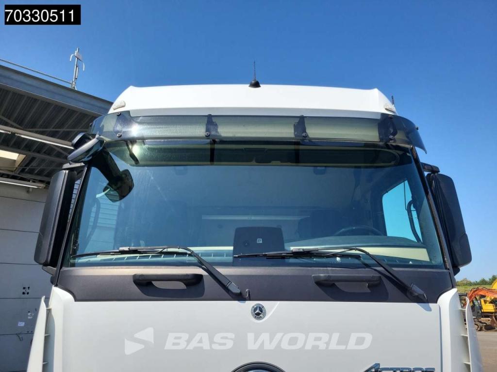 Mercedes-Benz Actros 1851 4X2 BigSpace 2x Tanks M.O.T. Foto 8