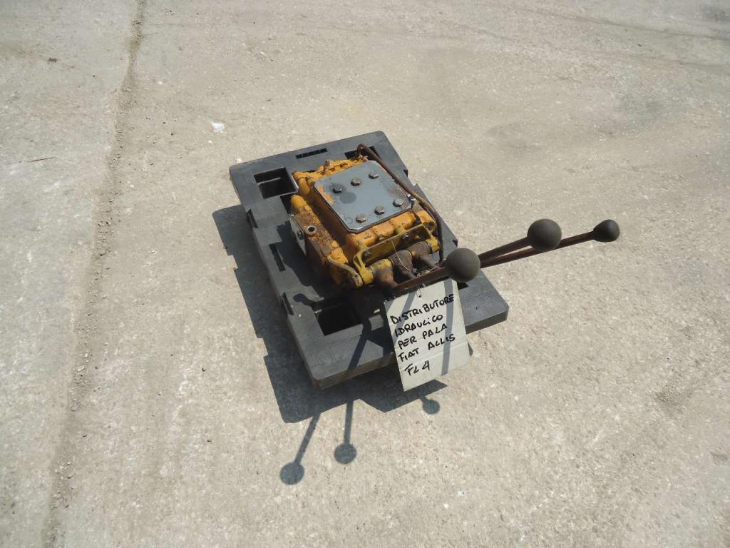 Distribuidor hidraulico para Fiat Allis FL4C-D-L- Foto 3