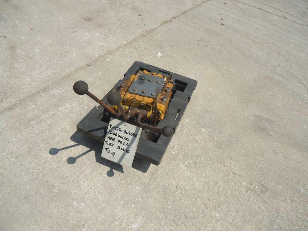 Distribuidor hidraulico para Fiat Allis FL4C-D-L- Foto 4