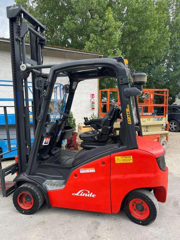 Linde H20D Foto 1