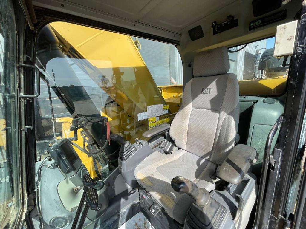 Caterpillar 328D Foto 23