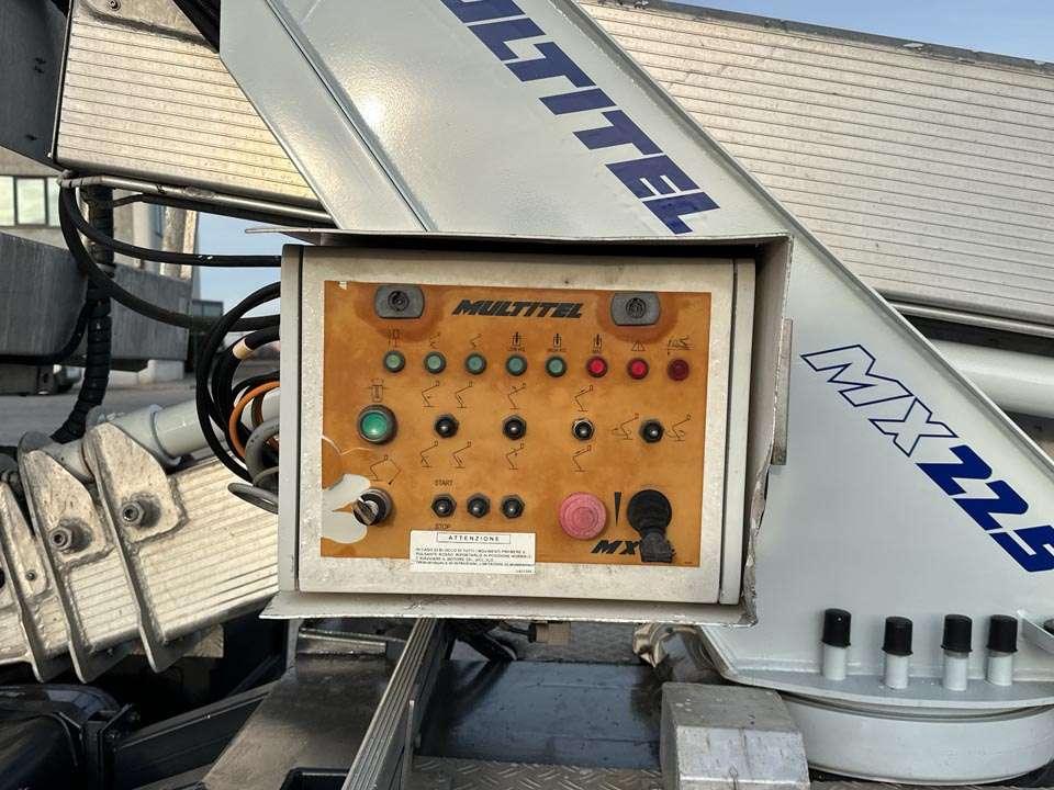 Nissan 35.11 MX 225 Foto 13