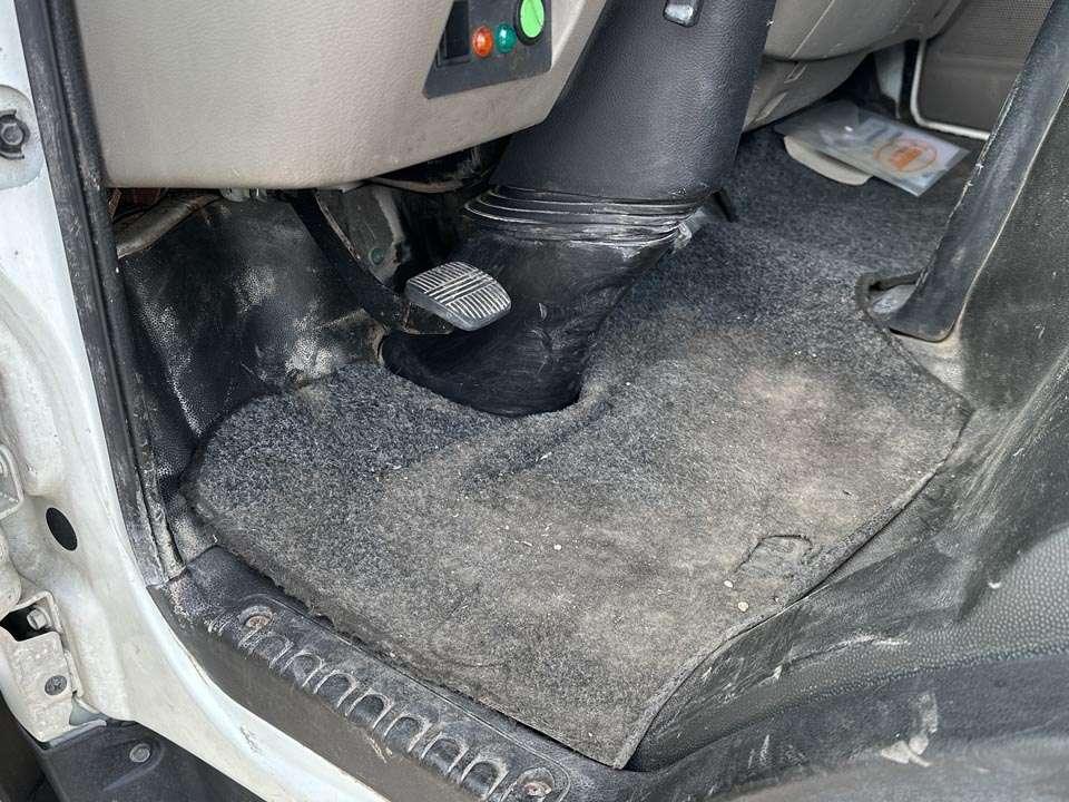 Nissan 35.11 MX 225 Foto 16